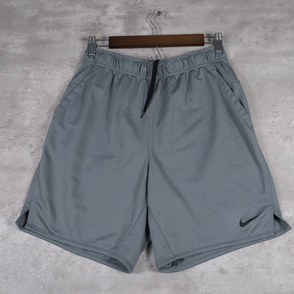 modern nike dri-fit shorts grey swoosh mens small